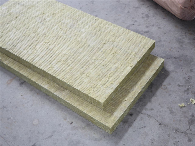 巖棉板的性能特點